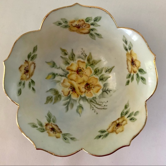 [vintage] Artist Hand Painted Gilded Hibiscus Flower Ceramic Dish - Picture 5 of 14